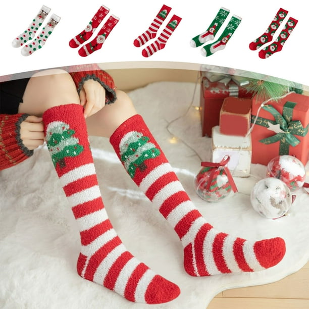 Calcetines Navideños Altos de Forro Polar Corals (2 Unidades) | Calcetines Gruesos de Invierno Hasta La Pantorrilla para Mujer | Nylon y Spandex Multicolor | 42 X 8 Cm | Diseños Festivos | Ideales pa