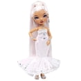 thumbnail image 2 of Muñeca Rainbow High Roxie Grand Edición Navideña 2022 con accesorios, 2 of 4
