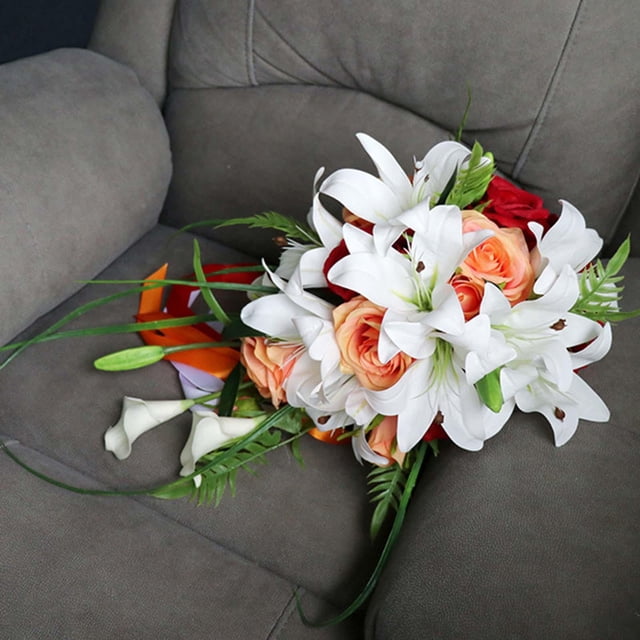 Ramo de novia de la boda Flores artificiales Ramo de flores con hojas y cinta para el festival Despedida de soltera Aniversario Decoraciones BLESIY Ramo de novia