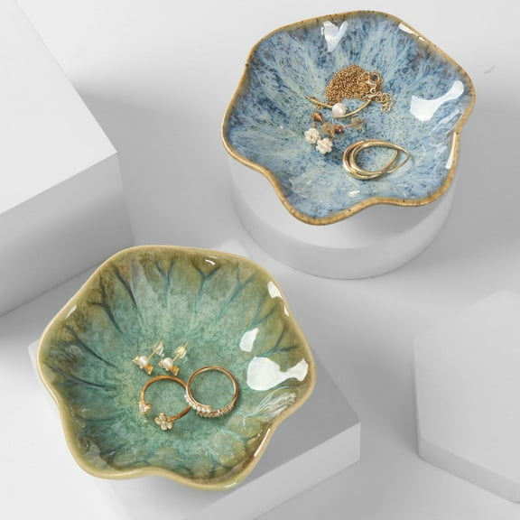 White Ceramic Jewelry Dish, Lotus Leaf-Shaped Trinket Tray and Ring Holder, Decorative Key Bowl, Elegant Home Decor Accent Piece