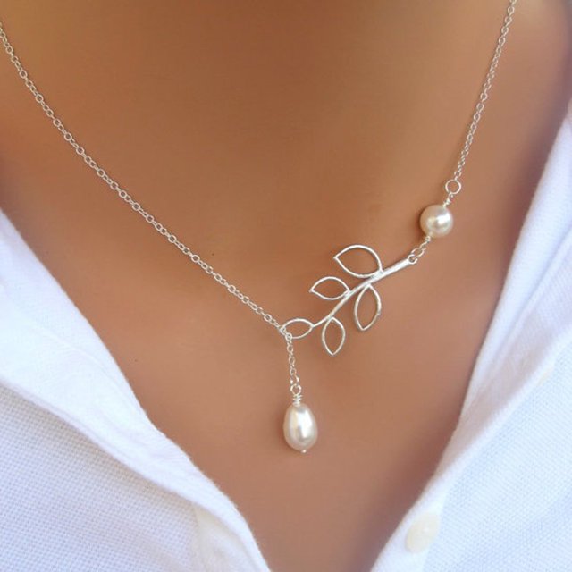 Collier en forme de feuille plaqué argent avec pendentif en forme de feuille à longue chaîne pour femme Bijoux fantaisie JAMW Sencillez