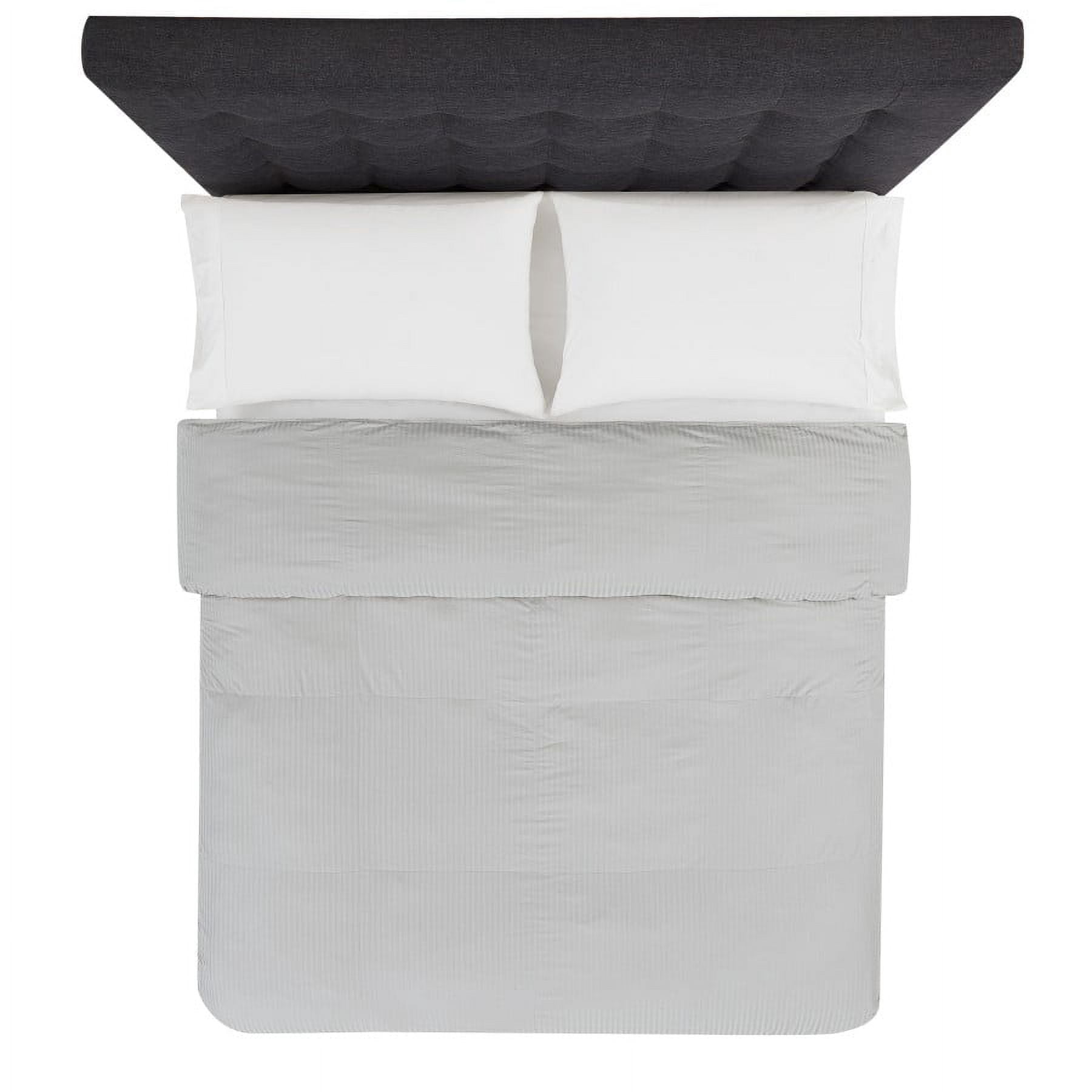 10 foot by 10 foot World's Largest King Comforter by DOWNLITE (Hypoallergenic Down Alternative)