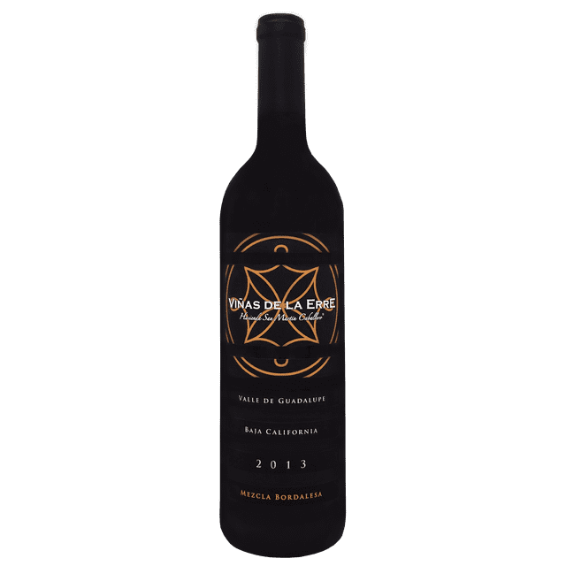 vino tinto viñas de la erre mezcla bordelesa reserva 750 ml vid mexicana vino tinto botella frontal con etiqueta negra y motivos dorados; silueta bordelesa y cápsula negra, etiqueta muestra "Viñas de la Erre", Valle de Guadalupe y añada 2013; color púrpura según ficha, crianza 28 meses en barrica de roble francés de segundo uso y sin filtrar; marida con cortes de carne finos y quesos maduros; también suele utilizarse en catas formales.
