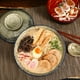 thumbnail image 2 of 1 juego de tazones para ramen, tazón de fideos instantáneos, tazón de cerámica para ramen, tazón para sopa, tazón para servir con palillos, cuchara y tapa, 2 of 8