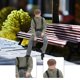 thumbnail image 1 of Figura de resina de niño para escena DIY, modelo de fotógrafo masculino a escala 1:64, accesorio fotográfico para modelo de diminutas, figura, 1 of 10