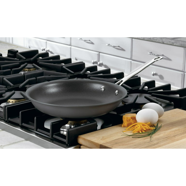 Cuisinart Electric Skillet 15X12 for Sale in Romansville, PA - OfferUp