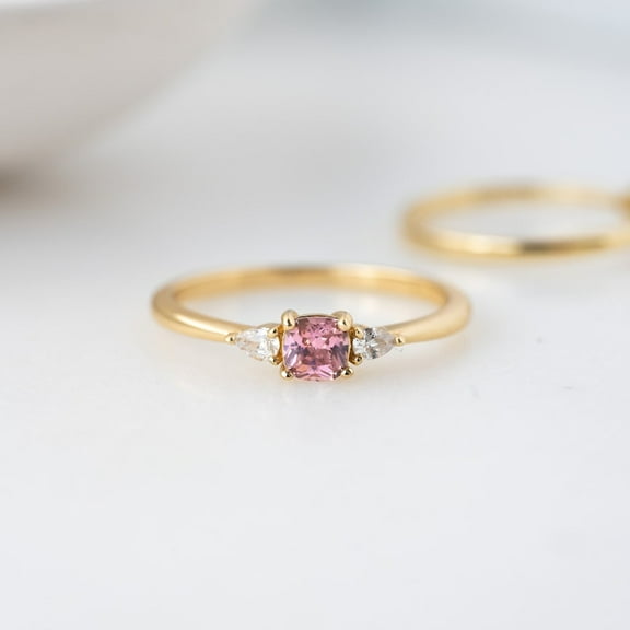 Natural Pink Sapphire 925 Sterling Silver Ring,Engagemant Ring, Birthstone Rings for Women, Gift For Her