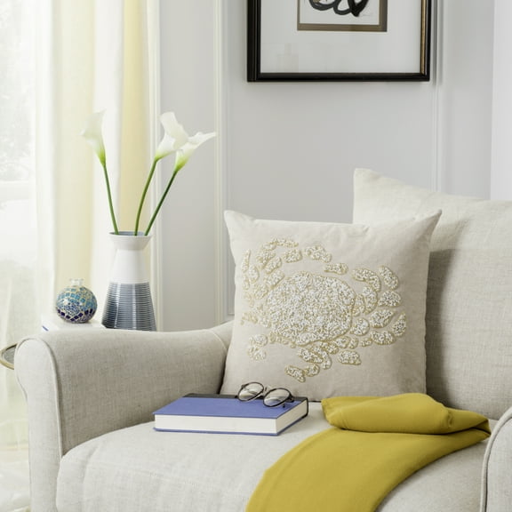 SAFAVIEH Pendi 20" x 20" Beaded Crab Plush Pillow, Beige/White