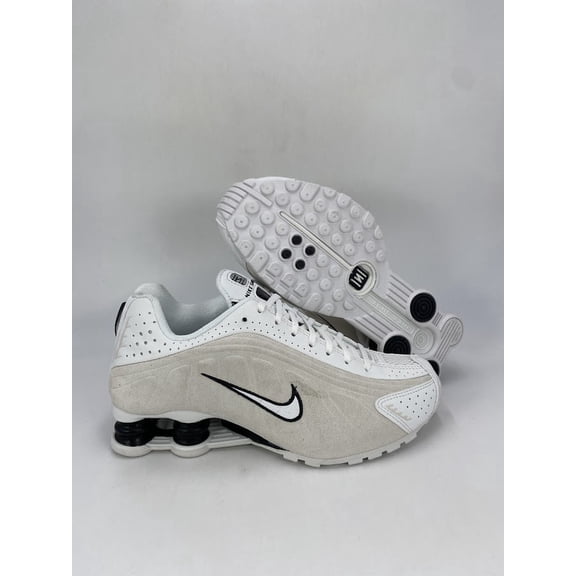 Nike Shox R4 Summit White Black (HQ7739 100) Women's Size 6