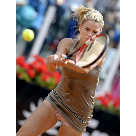 Wall Art Impressions Camila Giorgi Scoring 30" x 23" Poster