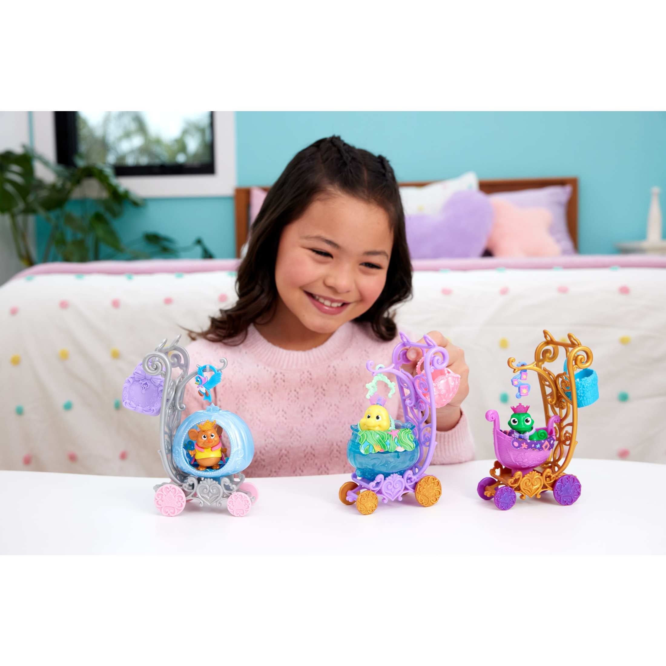 Disney Princess Animal Friend Carriages with 5 Accessories, Fashion Doll Size, Inspired by Movies