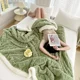 thumbnail image 2 of Manta de franela de coral para sofá, siesta, chal de oficina, manta romántica, manta peluda cálida y acogedora para invierno, cojín grueso e impermeable, 2 of 5