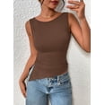thumbnail image 2 of Remera PRETTYGARDEN 2025 Verano Ajustada con Frunces Café Talle S, 2 of 7