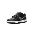 thumbnail image 4 of NIKE GRADE SCHOOL Dunk Low GS "NBA - 75th Anniversary - Spurs" Dc9560 001 Dc9560 001 from Stadium Goods, 4 of 8