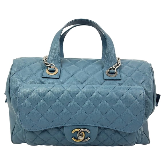 Pre-Owned Chanel Quilted Caviar Large Blue Bowling Bag Ruthenium
