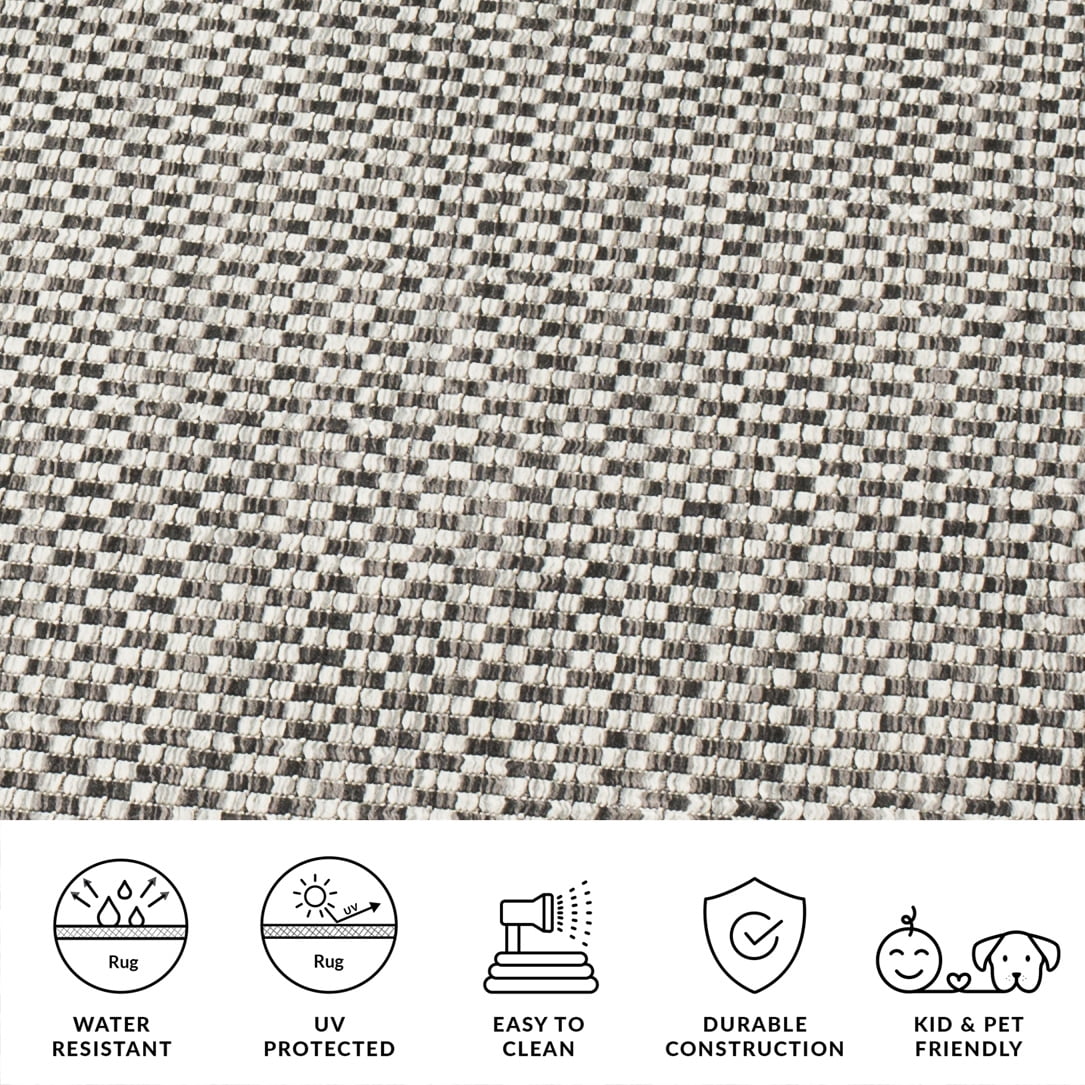 SAFAVIEH Courtyard Blair Geometric Indoor/Outdoor Area Rug, 2'7" x 5', Black/Light Grey