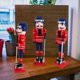 thumbnail image 1 of Centros de Mesa con Adornos Deportivos, Cascanueces de Madera, Muñecos de Hockey Navideños, Regalo para Amigos, 1 of 4