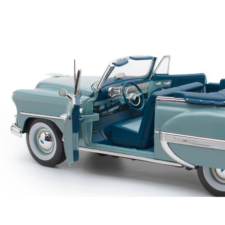 Sunstar 1953 Chevrolet Bel Air Open Convertible Horizon Blue 1/18