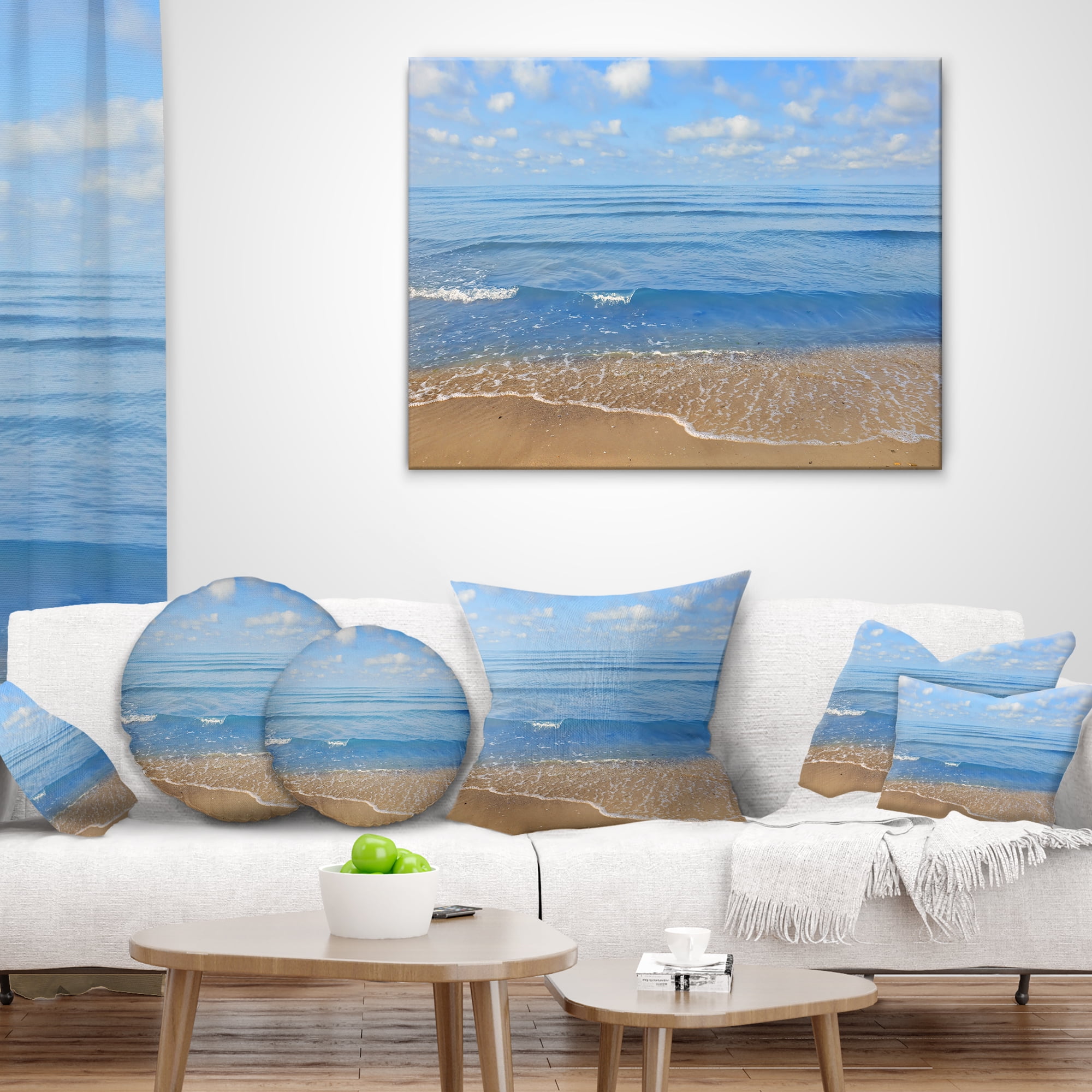 Designart Expansive Tropical Blue Beach - Seashore Throw Pillow - 18x18
