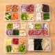 thumbnail image 2 of Contenedor de alimentos apto para refrigerador, bandeja para verduras dividida a prueba de fugas con tapa para conservación de alimentos en el refrigerador, almacenamiento reutilizable para carne, 2 of 5