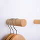 thumbnail image 4 of Gancho de pared de madera, ganchos para abrigos, para decoración de bolsas y sombreros de tela, puerta delantera, 4 piezas de haya (8cm) brillar Electrónica, 4 of 5