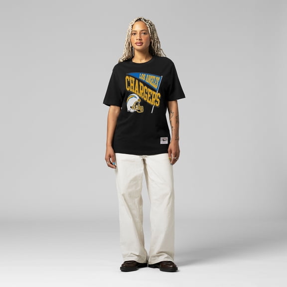 Women's Mitchell & Ness Black Los Angeles Chargers Team Dynamic Boyfriend T-Shirt