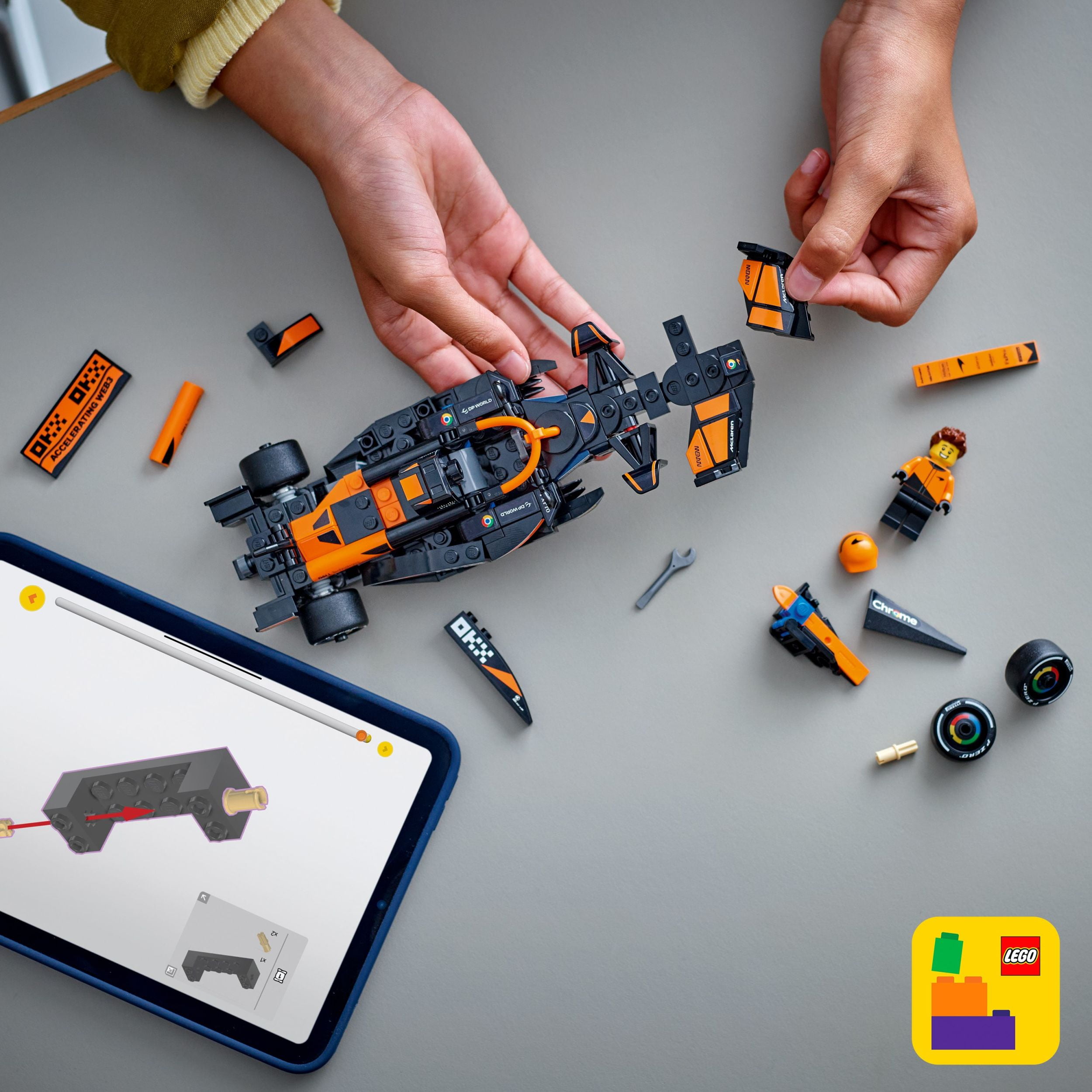 LEGO Speed Champions Voiture de course McLaren F1® Team MCL38 77251 Ensemble de construction (269 pièces)