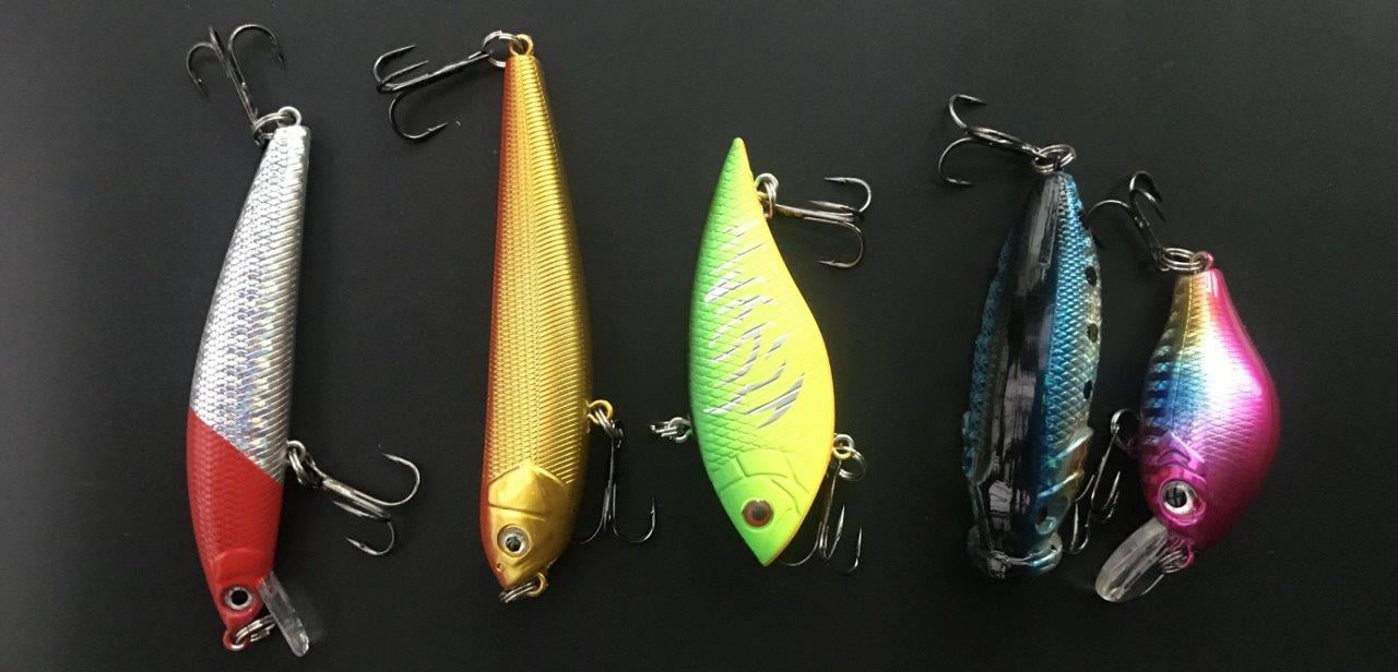 Yingpoo Fishing Lures with a Tackle Box, Bass Freshwater India
