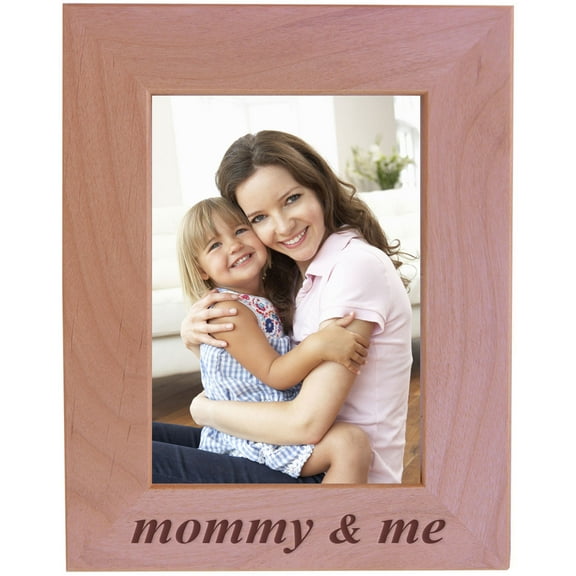 CustomGiftsNow Mommy & Me - Wood Picture Frame - Fits 5x7 Inch Picture (Vertical)
