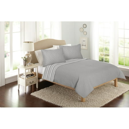 Better Homes & Gardens Solid Front Reverse Stripe Quilt, Gray, Full/Queen