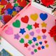 thumbnail image 3 of Stickers de espuma ZATAYE 300 piezas, corazones y estrellas brillantes multicolor, 3 of 8