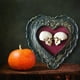 thumbnail image 5 of Xihbxyly Estatua de Calavera de Pareja, Artesanía de Resina En Forma de Corazón, Decoración Romántica de Halloween, Decoración Moderna para El Hogar, Decoración para Sala de Estar y Oficina, Idea de, 5 of 6