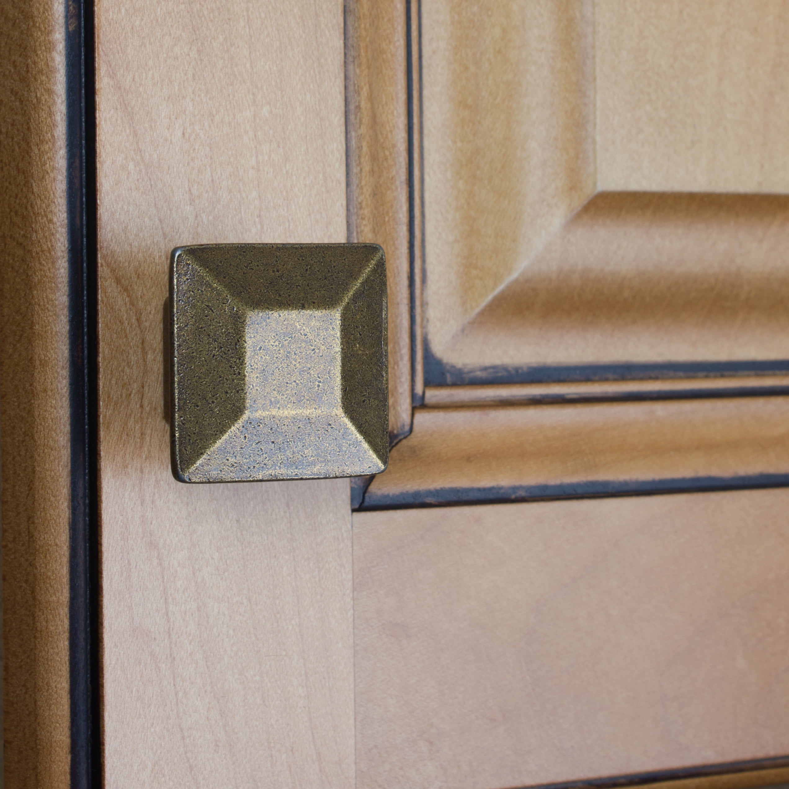 GlideRite 1.375 in. Modern Square Cabinet Knobs, Antique Brass, Pack of 10