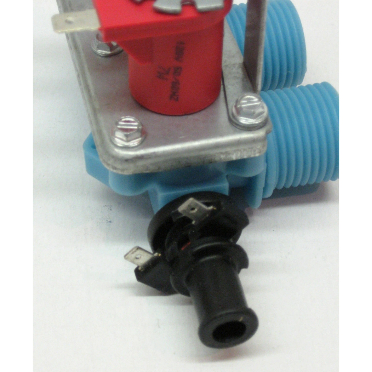 Water Inlet Valve Replacement For Maytag MTW5770TQ0 MTW5800TW0 MTW5805TW0 MTW5807TQ0 MTW5820TW0 MTW5821TW0 MTW5830TW0 MTW5840TW0 MTW5870TW0 MTW5900TW0 MTW5920TW0 MTW5921TW0 MTW5940TW0 Washer