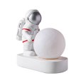 thumbnail image 1 of Luz Led nocturna de astronauta, astronauta, Luna, dormitorio, mesita de noche, escritorio, lámpara de resina creativa, adorno, regalo de decoración del hogar, 1 of 1