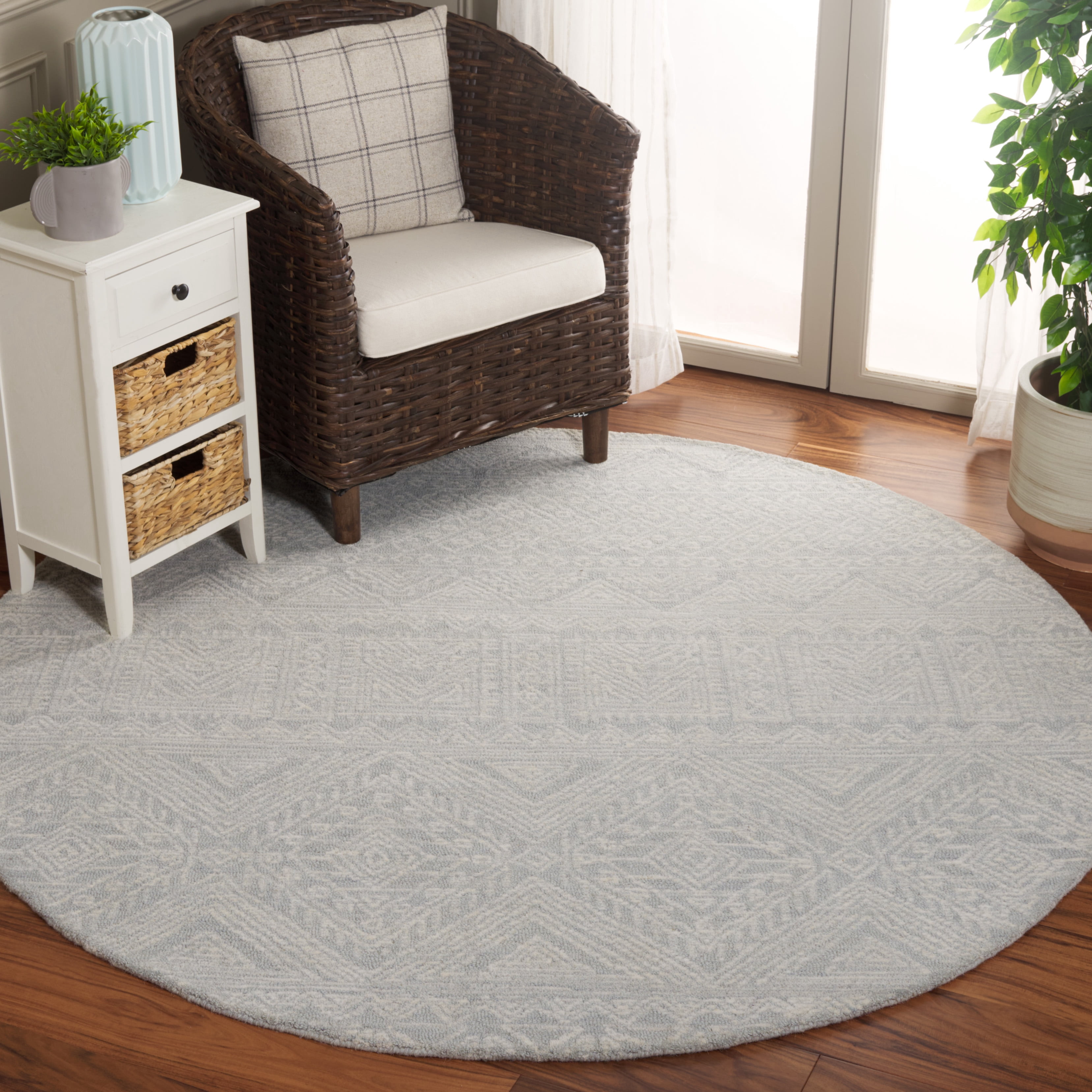 SAFAVIEH Micro-Loop Liana Medallion Area Rug, Light Grey/Ivory, 6' x 6' Round