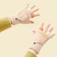 thumbnail image 4 of Guantes de lana con aislamiento térmico sin dedos para mensajes de texto para mujeres y hombres, cálidos y convertibles de punto con solapa Fäustlinge, 4 of 5
