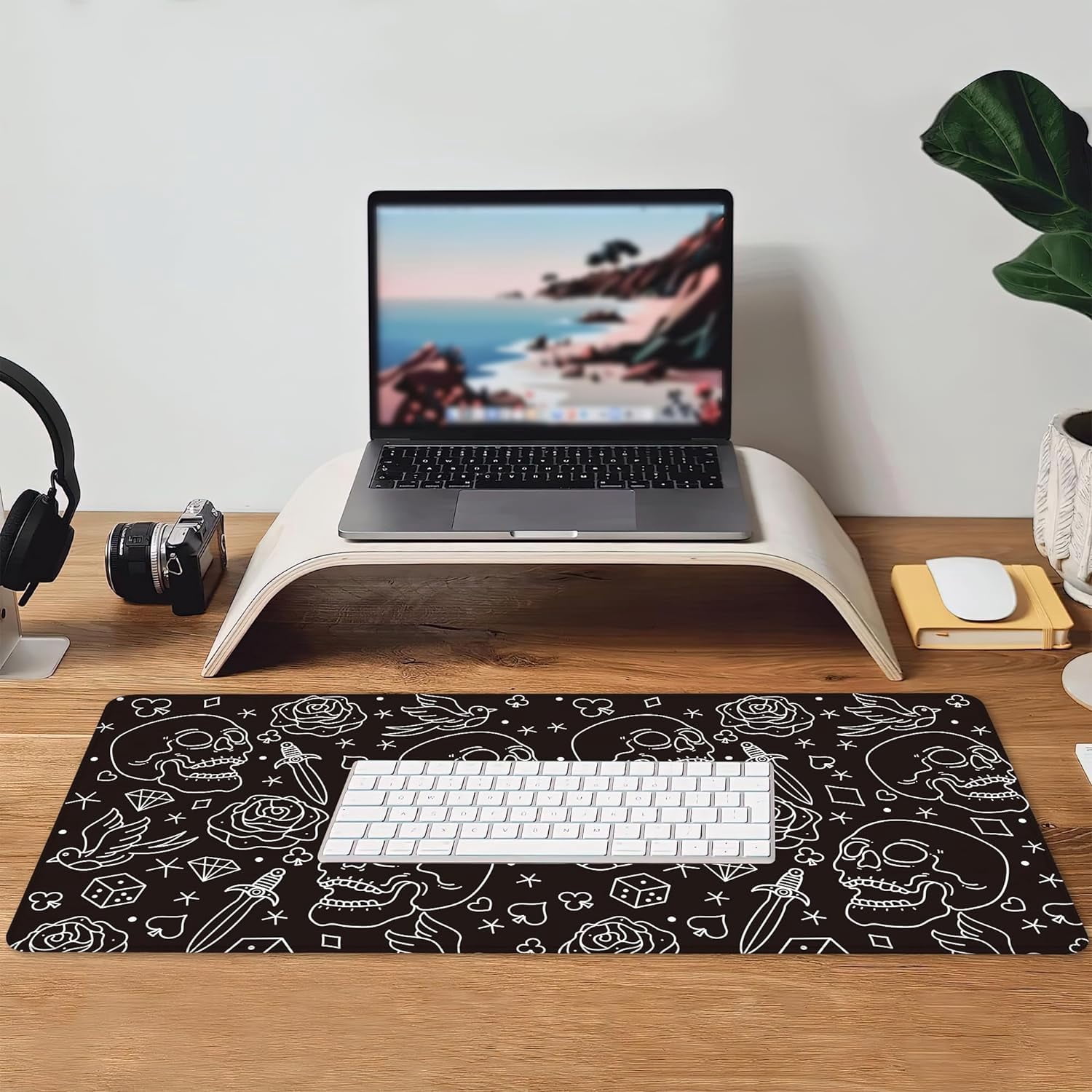 Skull Head with Rose Desk Mat,Large Gaming Mouse Pad,Non-Slip Rubber Base Mousepad with Stitched Edges,Waterproof Mouse Mat Desk Pad for Work, Game, Office (31.5x15.7 in)