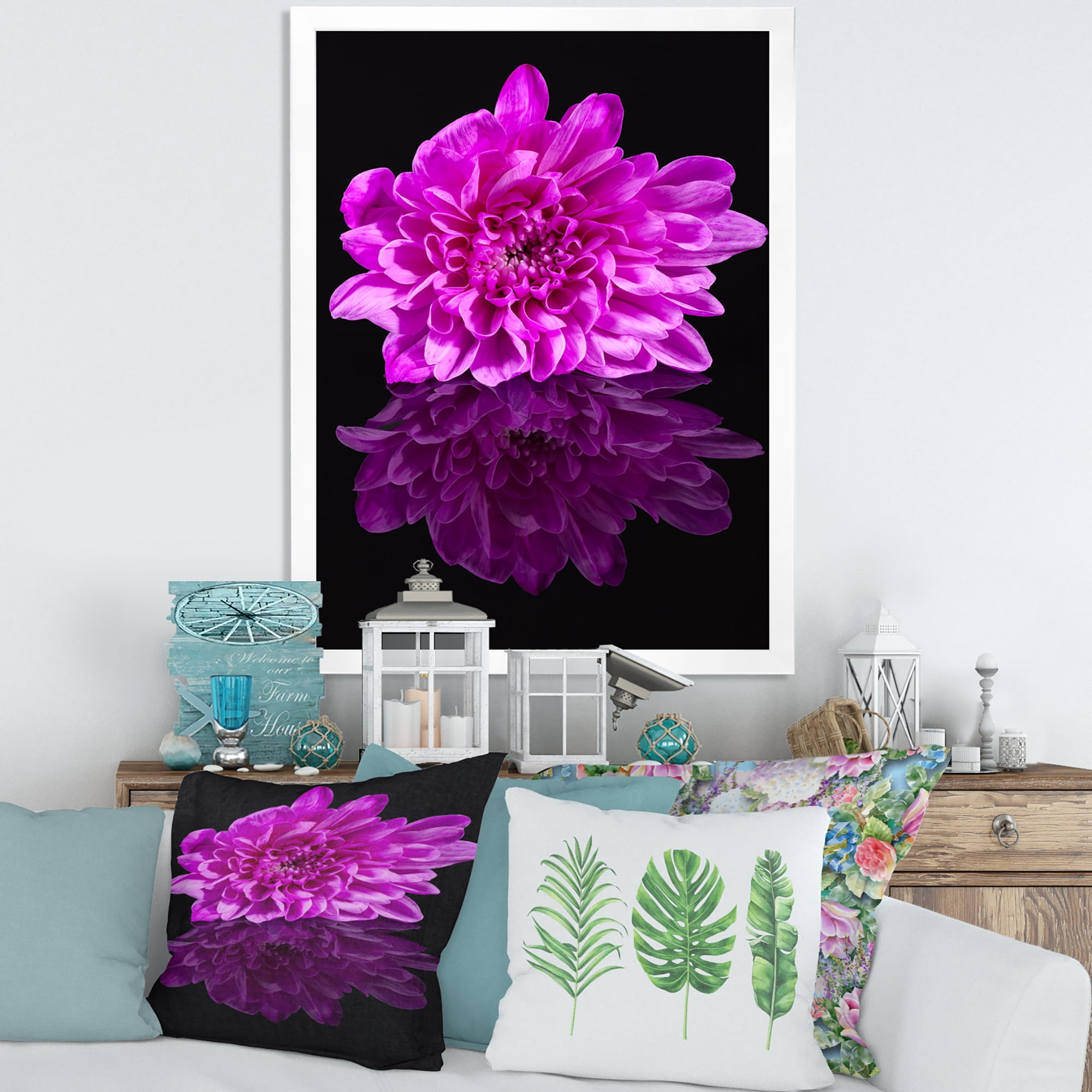 Designart 'Single Purple Chrysanthemum Flower On Black Reflection' Traditional Framed Art Print