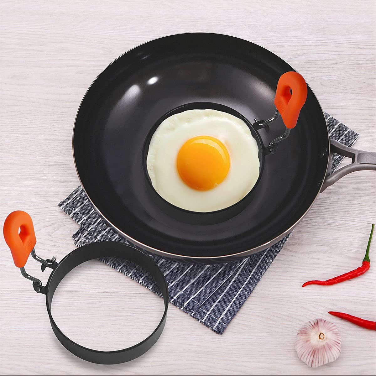 2.95in Stainless Steel Nonstick Egg Ring Set of 4 with Oil Brush for Fried Egg Mcmuffins Pancake Sandwiches AISUNY Egg Rings for Frying Eggs Round Egg Cooking Mold with Silicone Handle 
