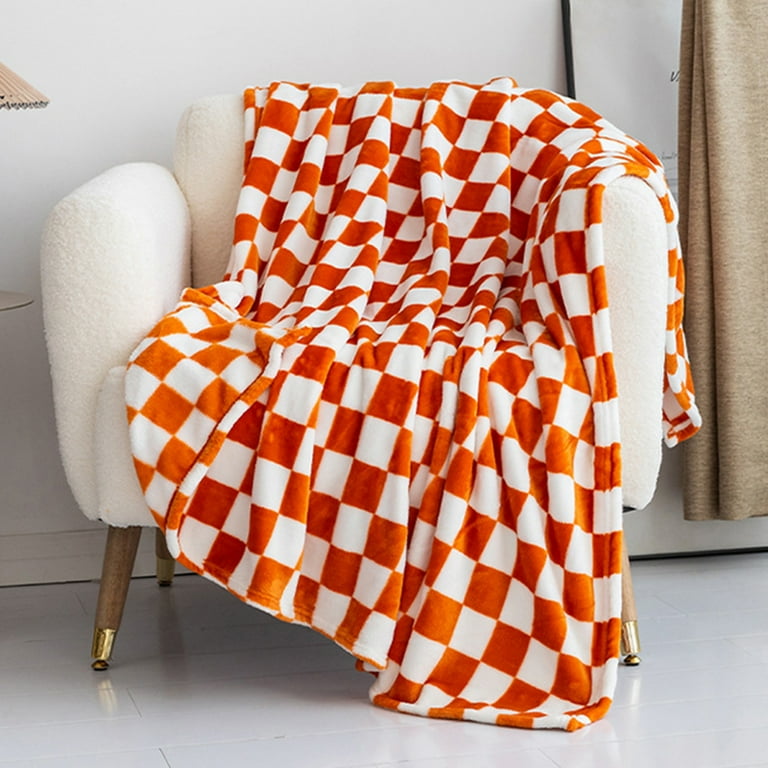 Throw Blanket Checkerboard Design Coldproof Polyester Bedroom Bed Winter Warm Flannel Blanket Sleeping Cover for Daily Use