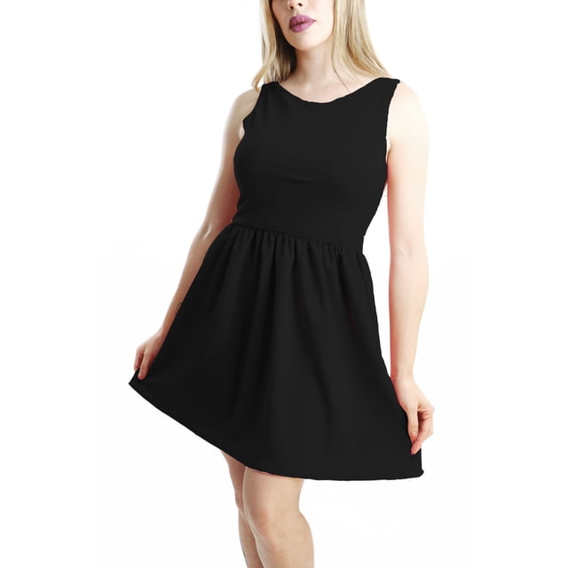 Vestido Casual Corto Plisado Falda Circular De Tirantes Sexy THE DIFFERENT SOCIETY Side B collection Vestido corto, muy femenino, casual, formal.