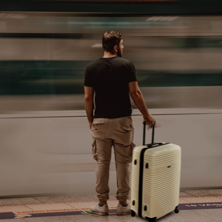 InUSA Resilience 3-Piece Hardside Luggage Sets with Spinner Wheels