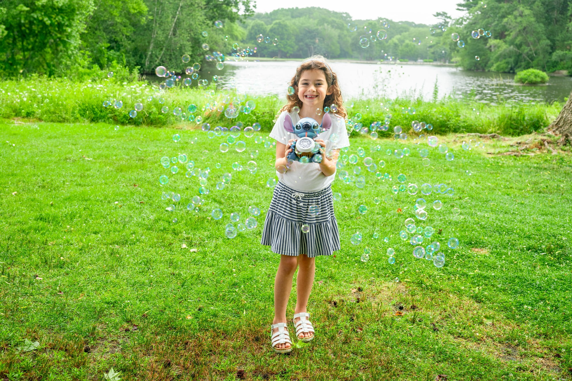 Little Kids Inc. Disney Stitch Musical Bubble Machine, Ages 3 and up