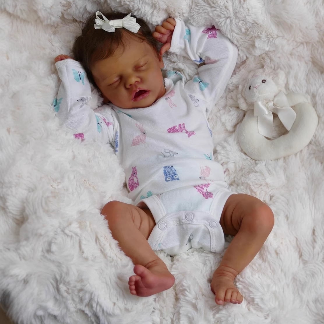 Black Reborn Baby Dolls Girl - 18-inch Realistic Baby Dolls, Soft Cloth Body Real Life Baby Dolls Black American Doll, Nice Gift for Kids, Pre-Parents, Grand-Parents, Doll Collectors