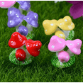 thumbnail image 1 of Kit de jardín de hadas Mini muñeca de setas Figura en miniatura Adorno de casa de muñecas Bonsai Decoración Artesanía de resina hecha a mano, Grupo de setas de resina 4 piezas Color aleatorio oso de fresa Juguete, 1 of 6
