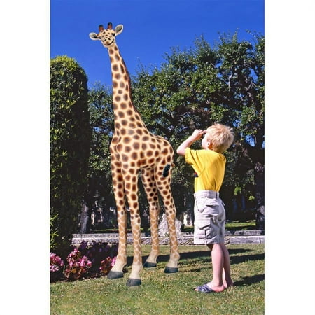 Design Toscano Mombasa, the Garden Giraffe Statue