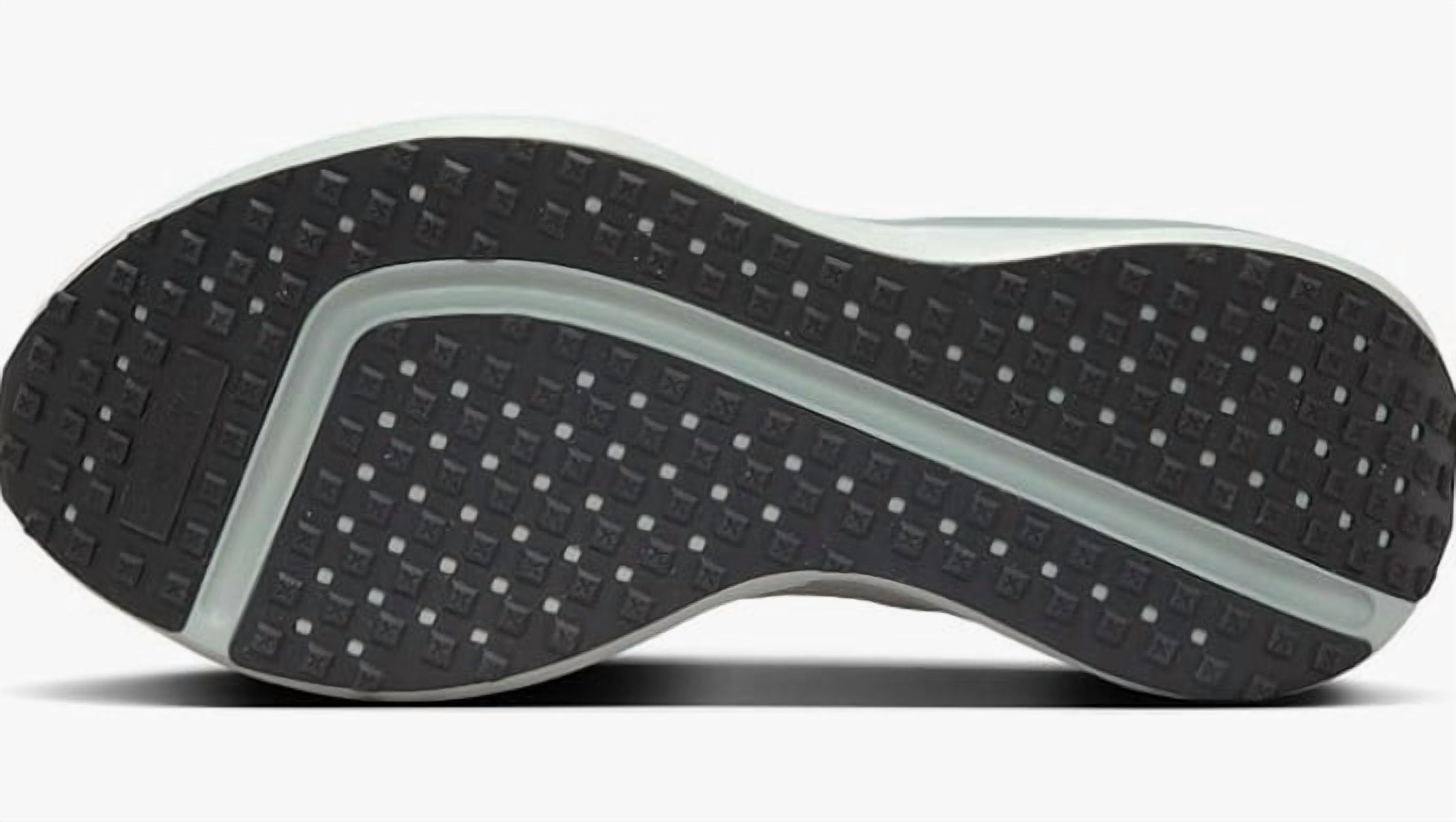 Nike Men's Interact Run Sneaker