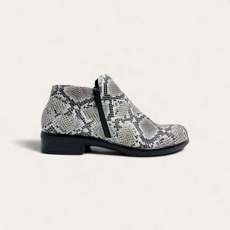 Women's Naot Helm Ankle Boot Brown Combo Leather/Nubuck 37 M