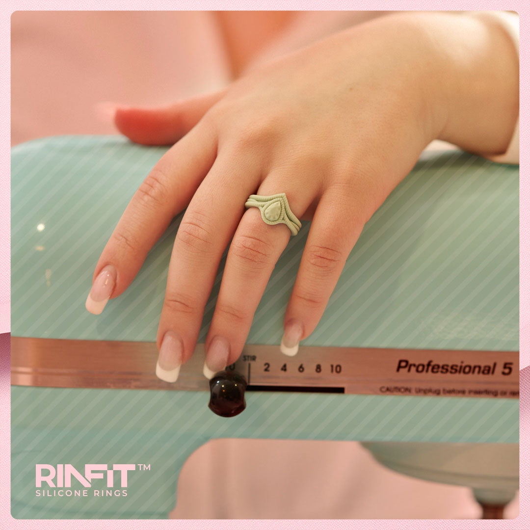 Rinfit Silicone Rings for Women - Silicone Wedding Bands Women - Womens  Wedding Ring - Stackable Silicone Rings Women - Couture Collection